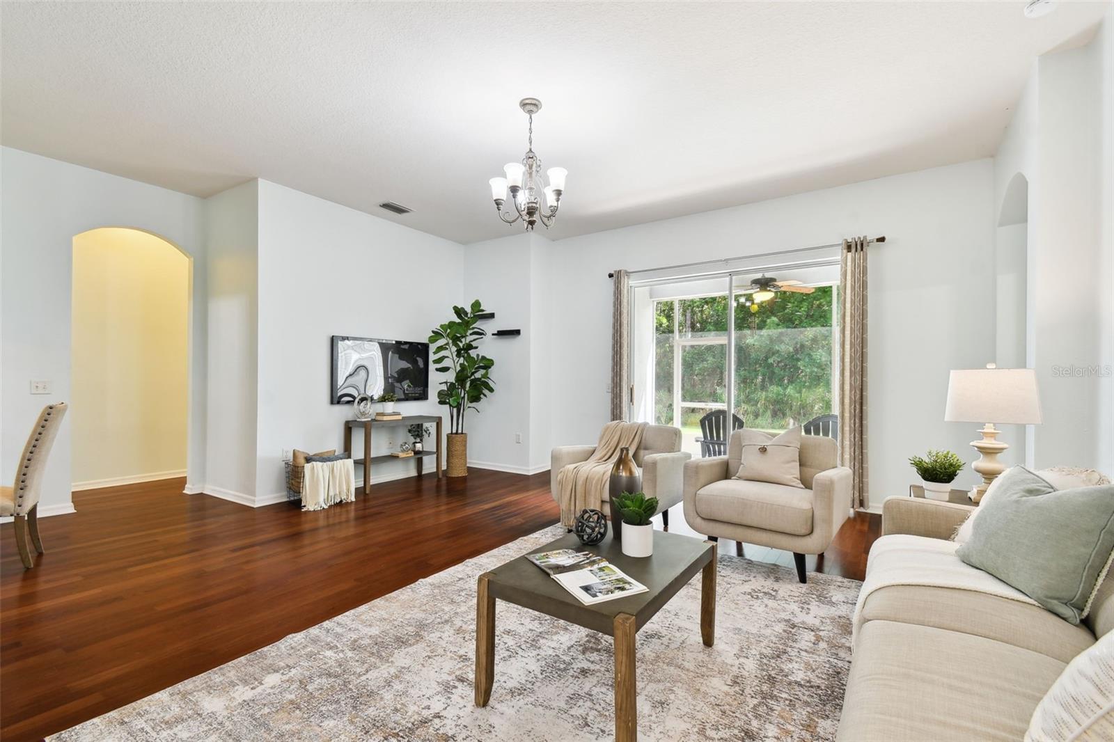 Image 7 of 65 For 19215 Meadow Pine Drive