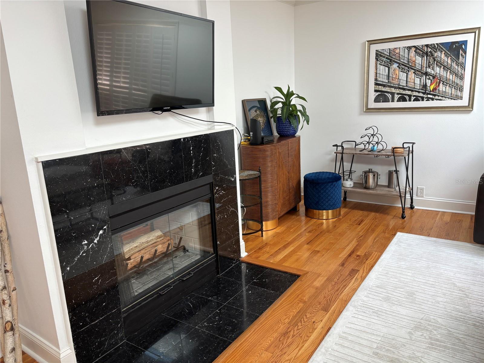 Image 32 of 77 For 910 Brightwaters Boulevard Ne