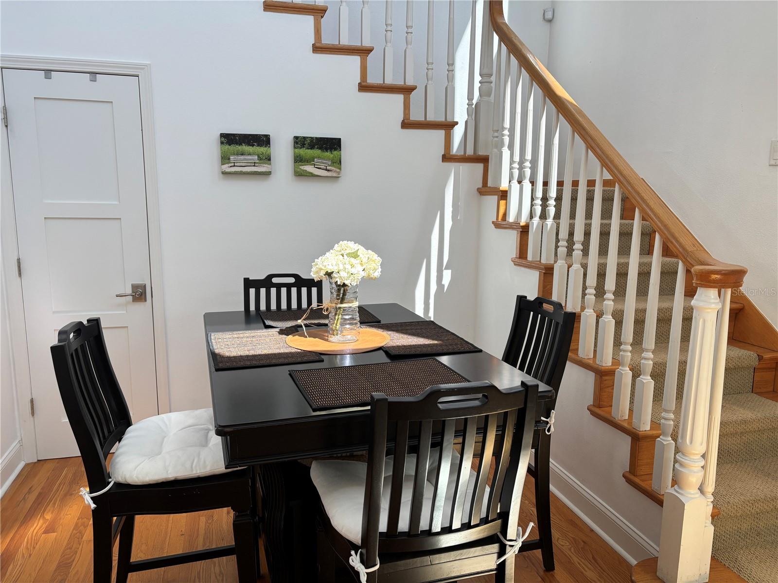 Image 42 of 77 For 910 Brightwaters Boulevard Ne