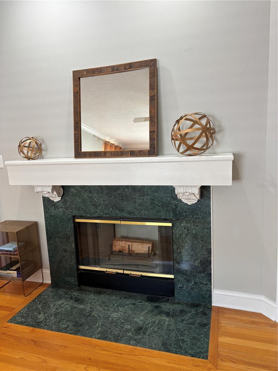 Image 45 of 77 For 910 Brightwaters Boulevard Ne