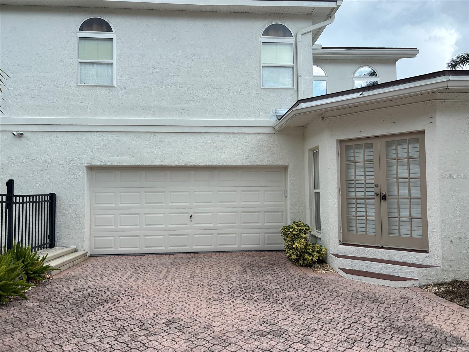 Image 76 of 77 For 910 Brightwaters Boulevard Ne