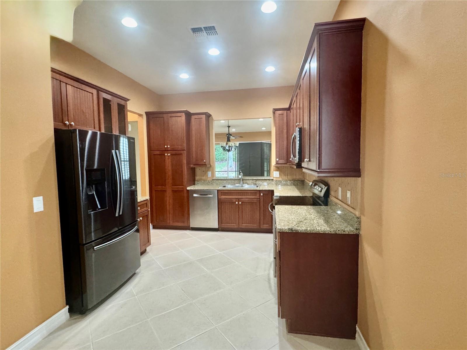 Image 3 of 43 For 15908 Cobble Mill Drive