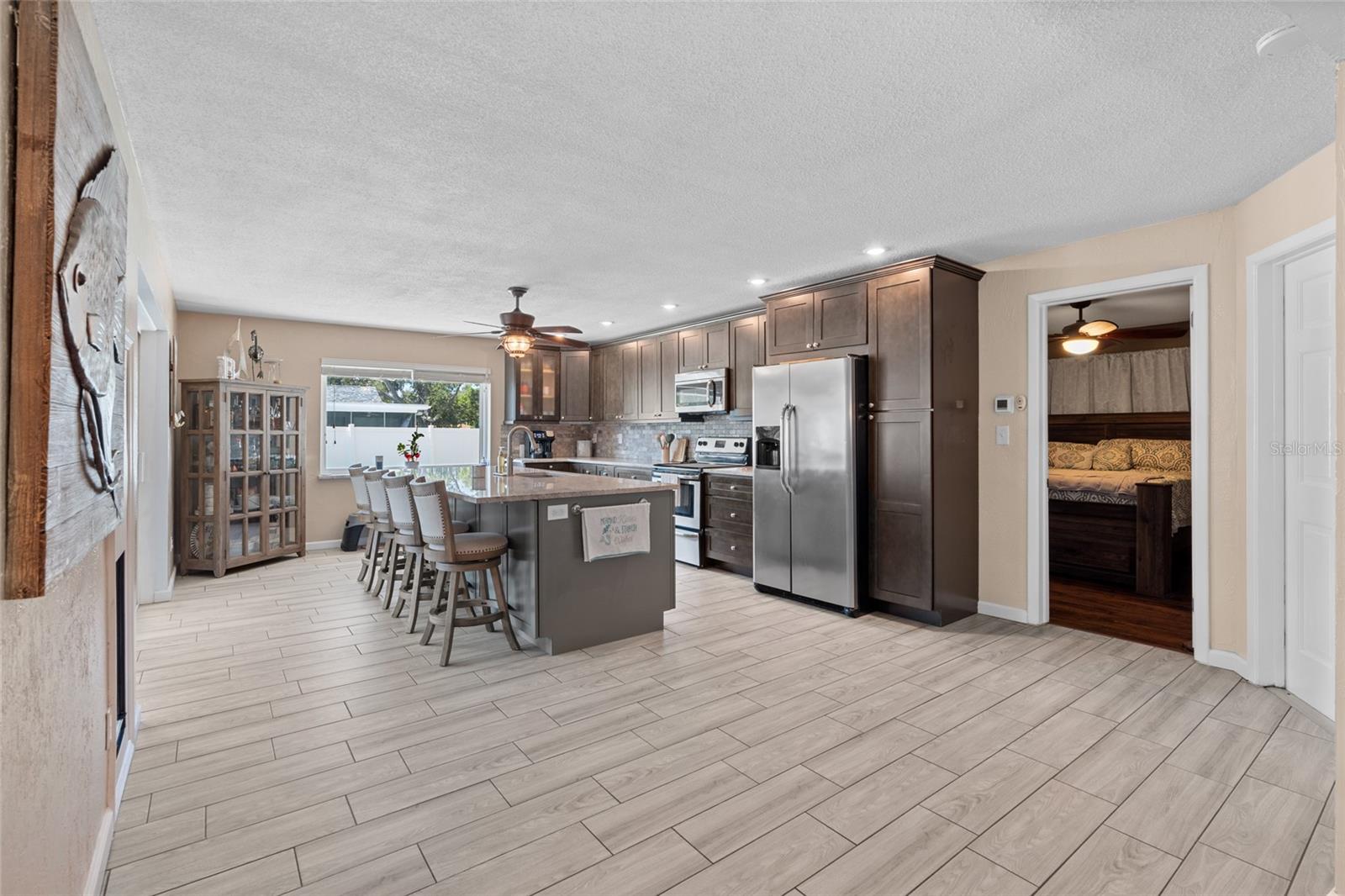 Image 11 of 43 For 14104 80th Avenue