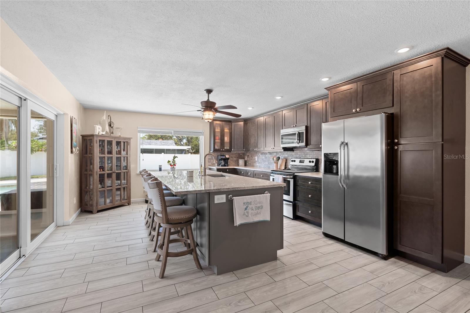 Image 12 of 43 For 14104 80th Avenue