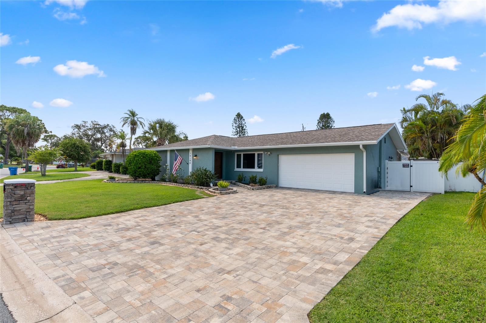 Image 4 of 43 For 14104 80th Avenue