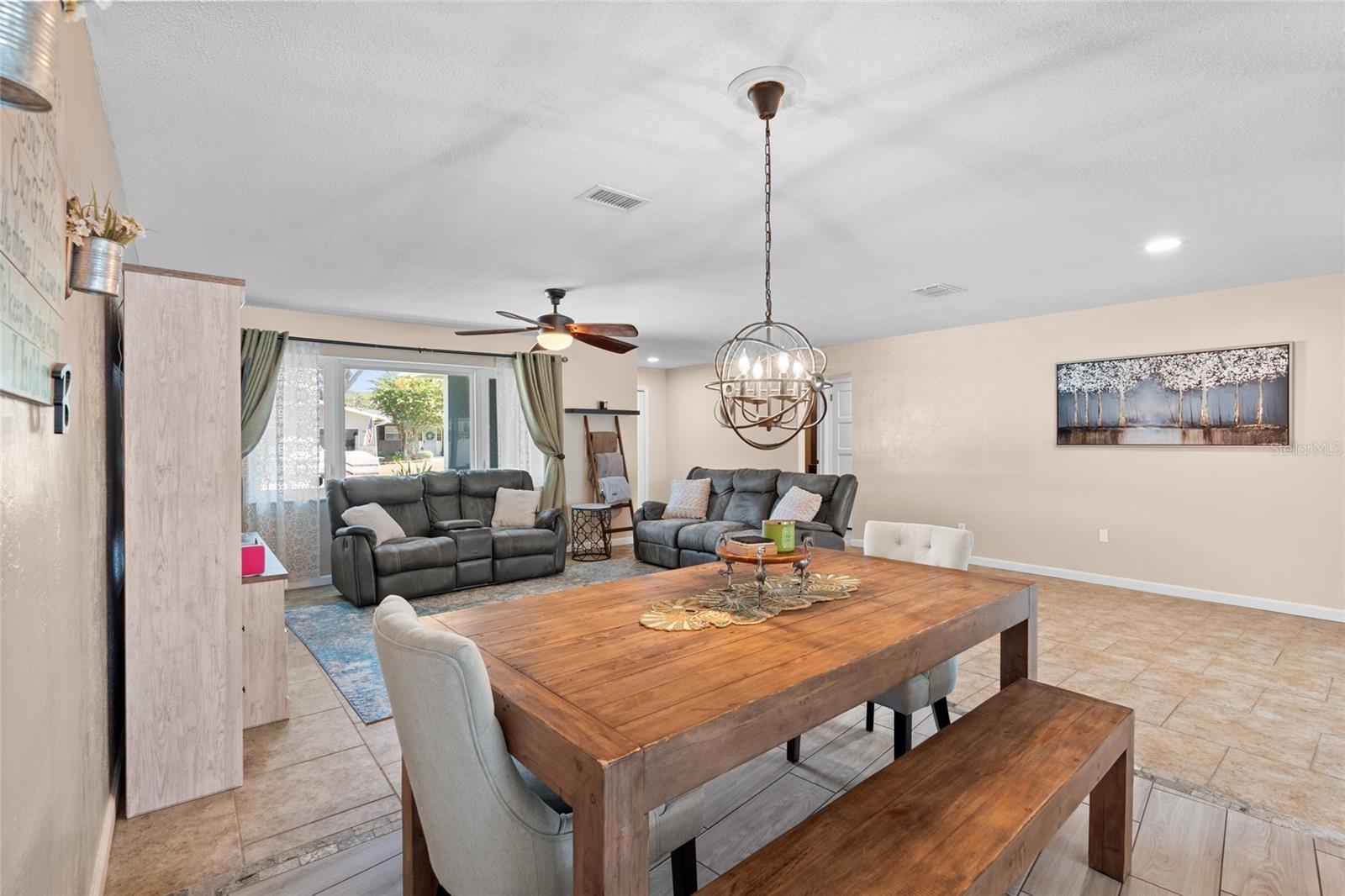 Image 9 of 43 For 14104 80th Avenue