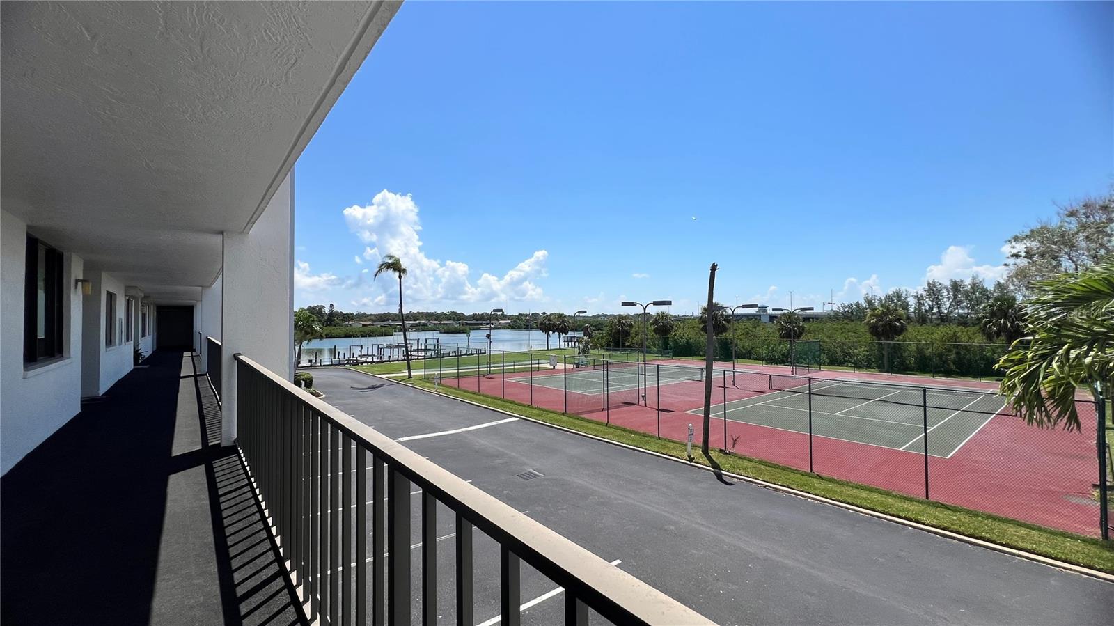 Image 11 of 56 For 19111 Vista Bay Drive 211