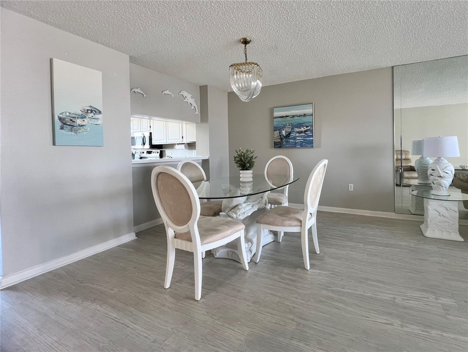 Image 18 of 56 For 19111 Vista Bay Drive 211