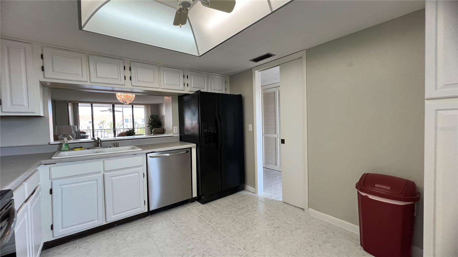 Image 42 of 56 For 19111 Vista Bay Drive 211