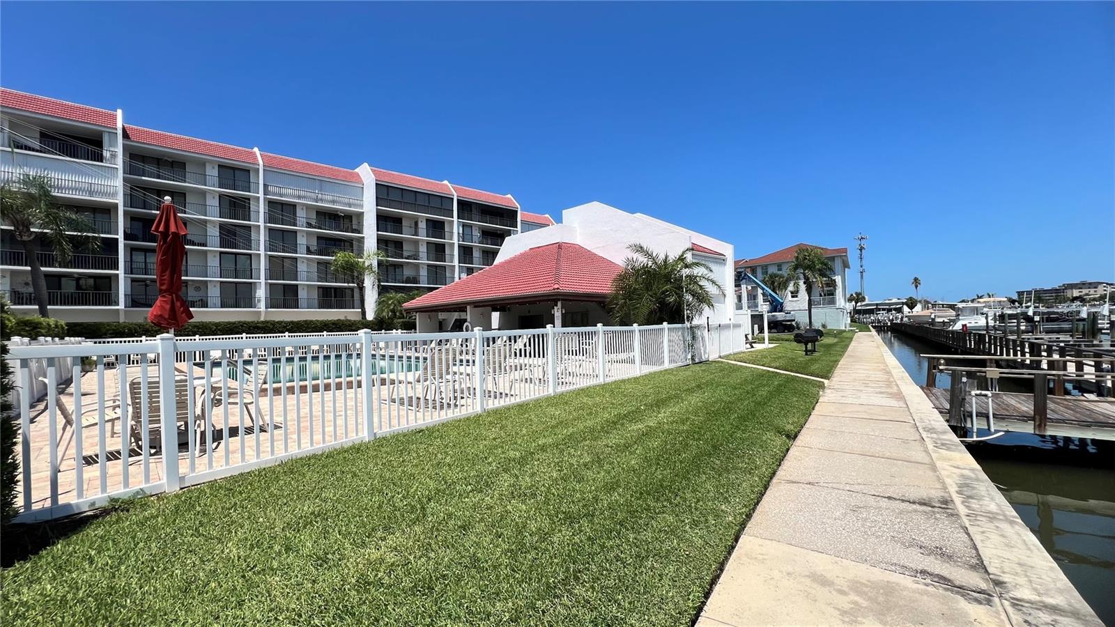 Image 6 of 56 For 19111 Vista Bay Drive 211