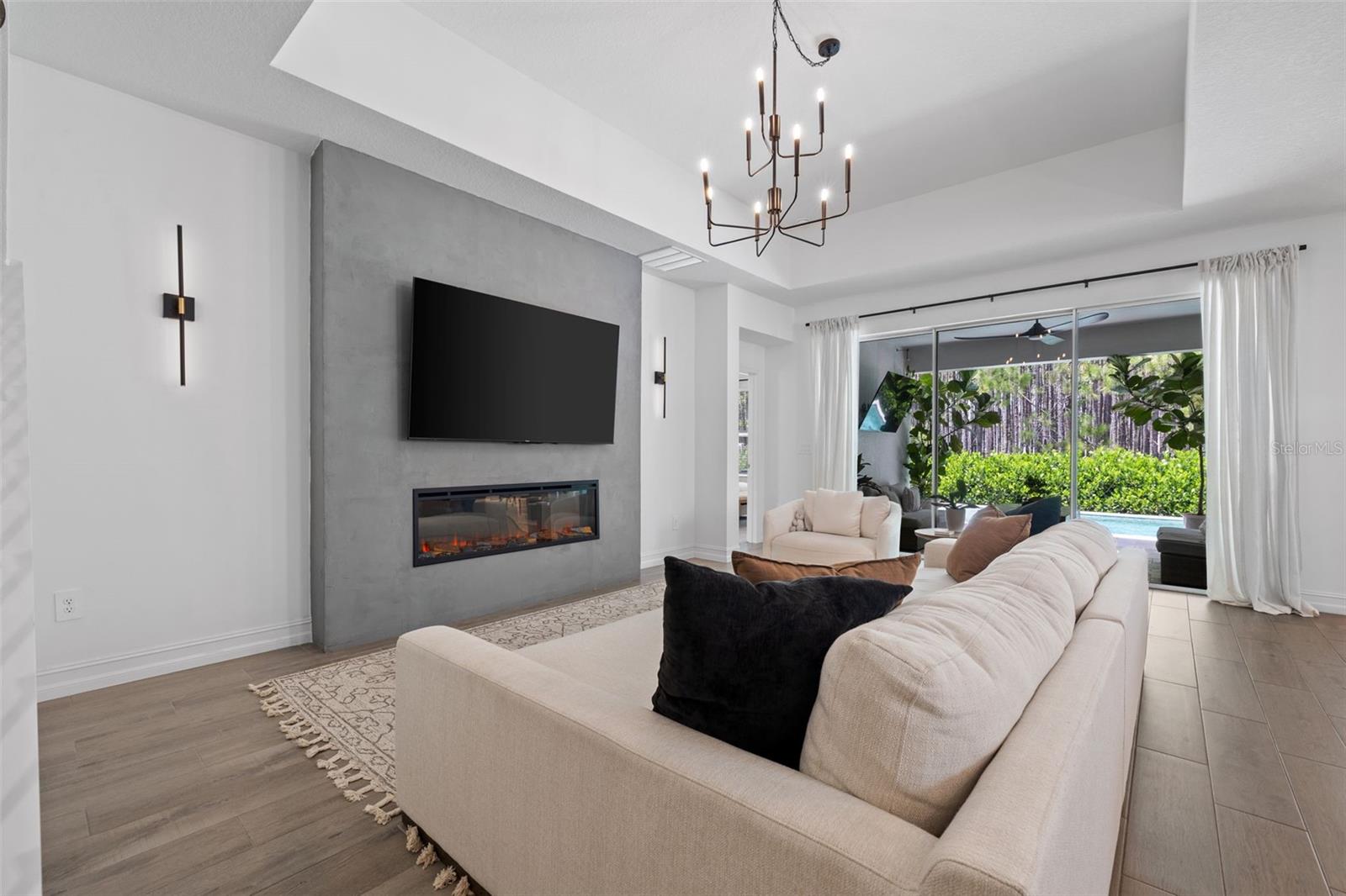 Listing photo id 10 for 18362 Serene Lake Loop