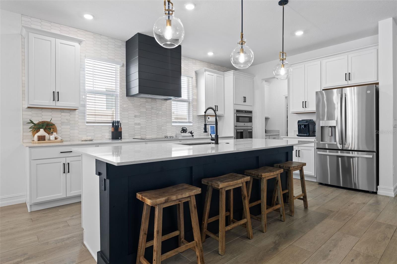 Listing photo id 15 for 18362 Serene Lake Loop