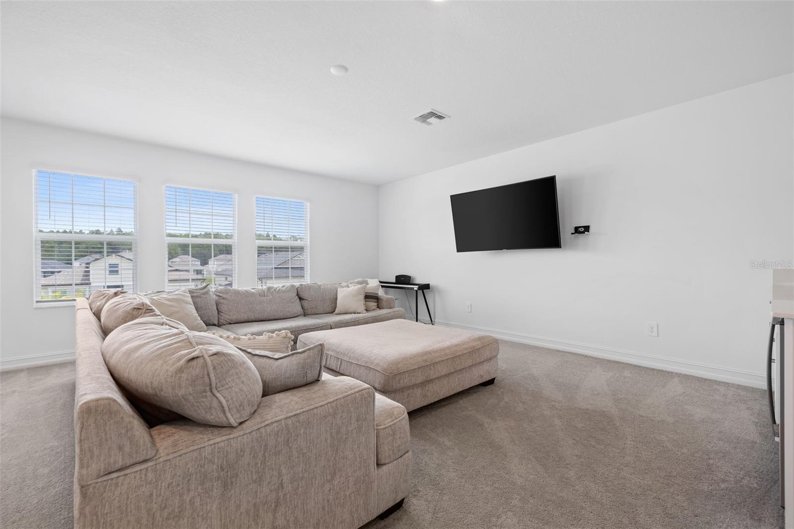 Listing photo id 39 for 18362 Serene Lake Loop