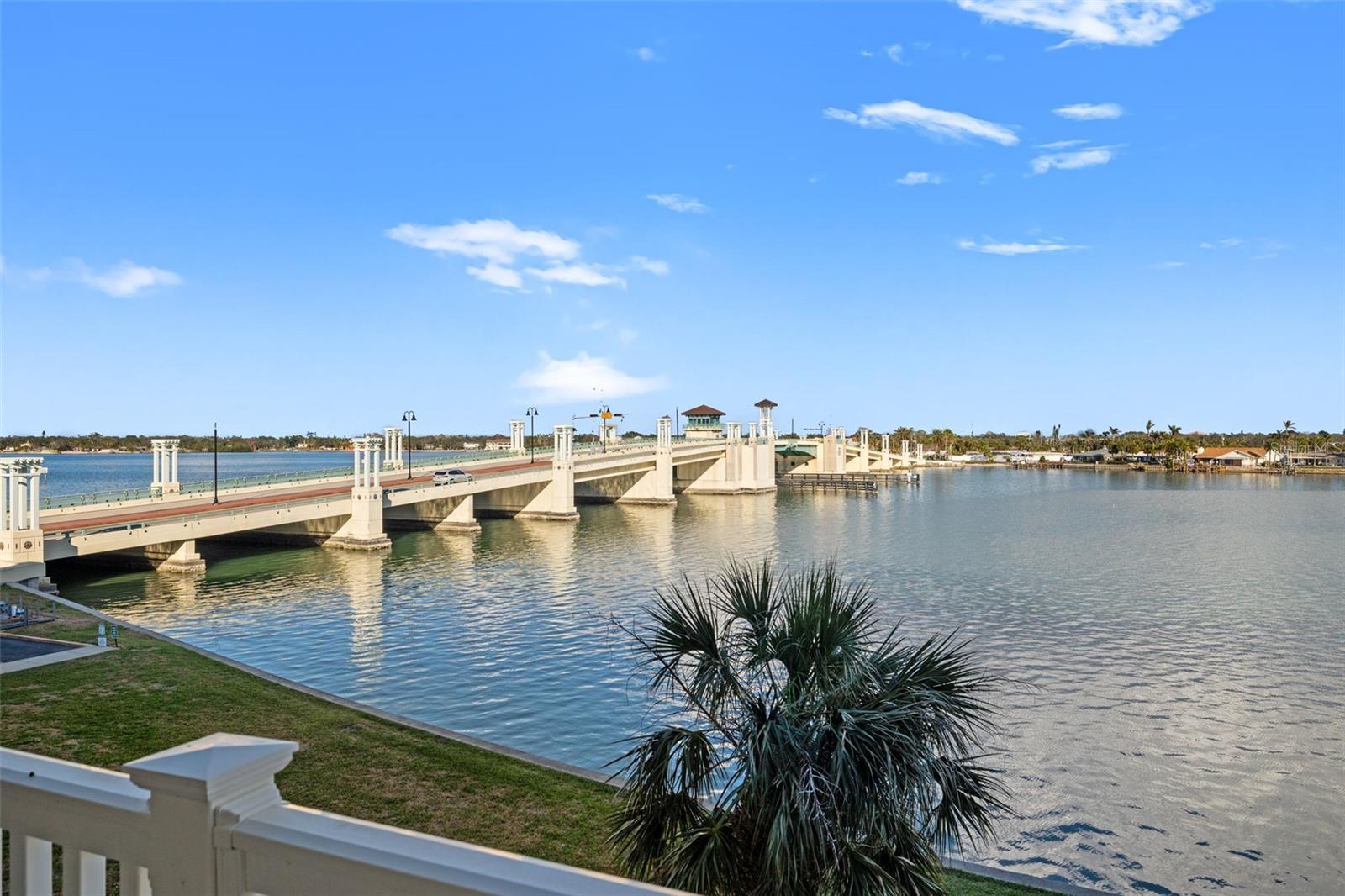 Image 41 of 42 For 500 Treasure Island Causeway 308