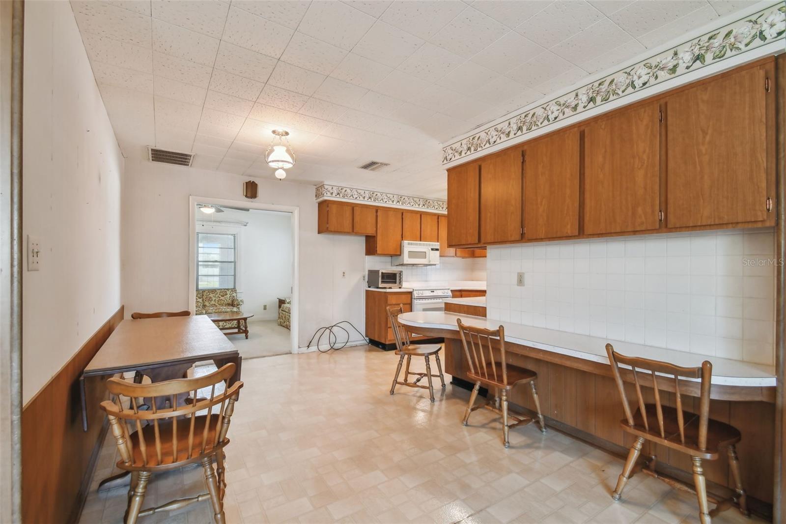 Image 10 of 28 For 3015 North B Street