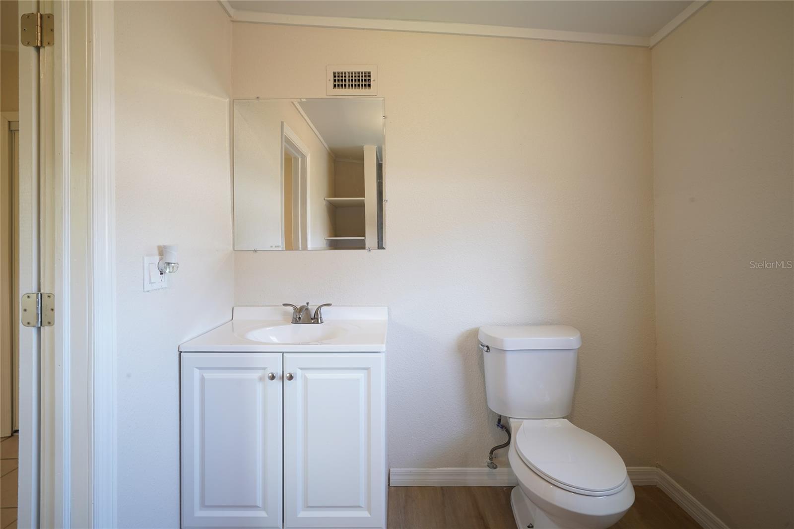 Image 17 of 19 For 107 Spruce Street