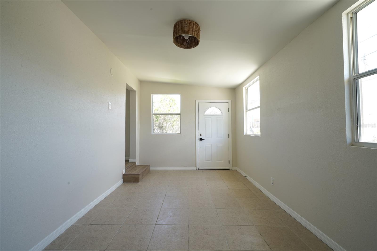 Image 6 of 14 For 107 Spruce Street