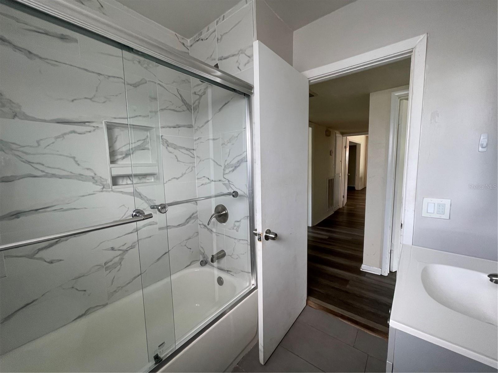 Image 7 of 25 For 1902 Nassau Street