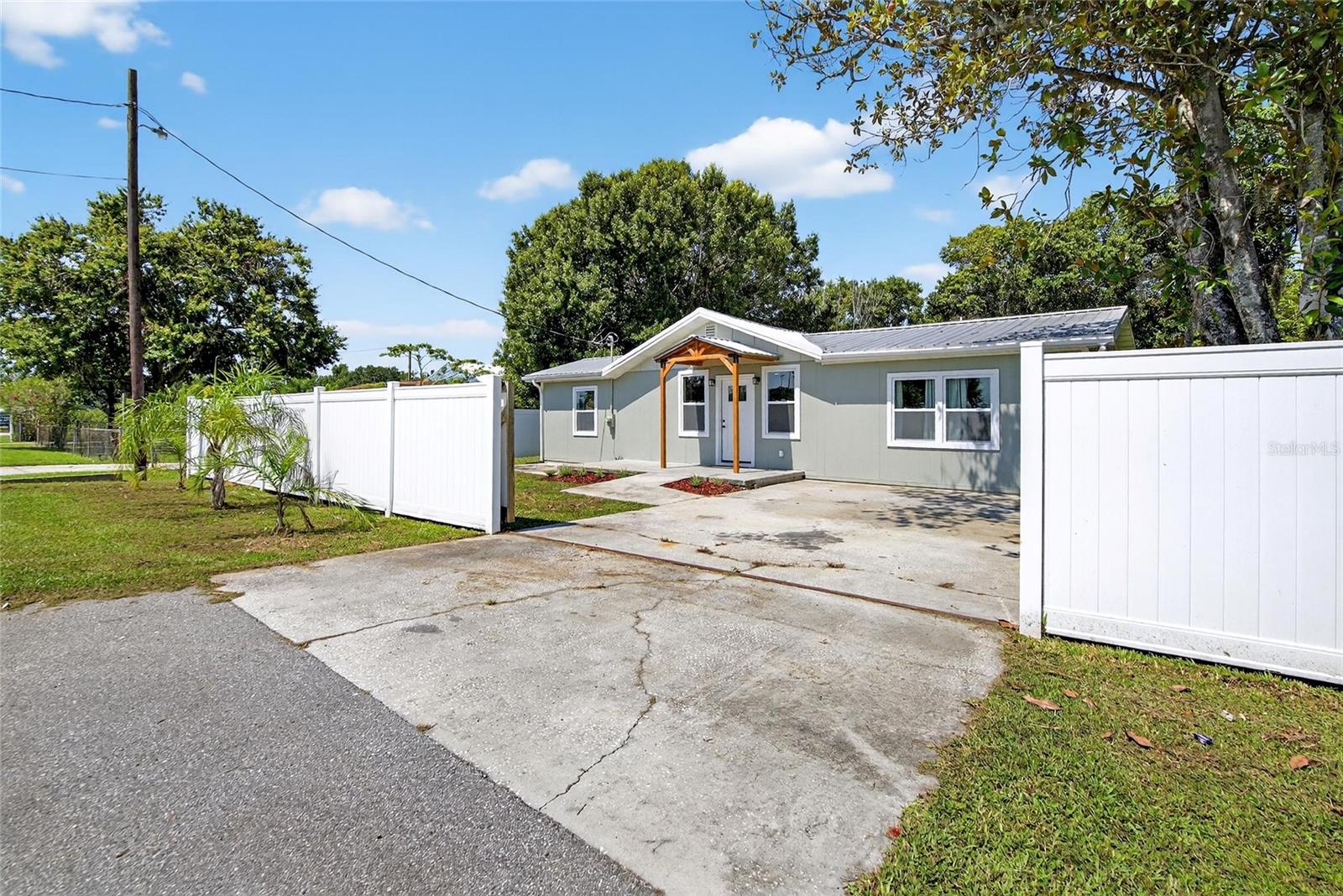 Image 3 of 100 For 1120 Walker Road