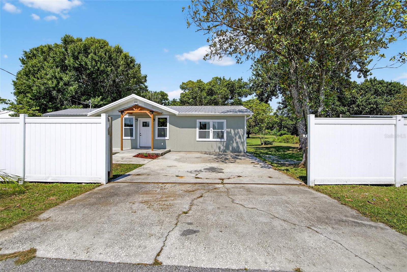 Image 4 of 100 For 1120 Walker Road