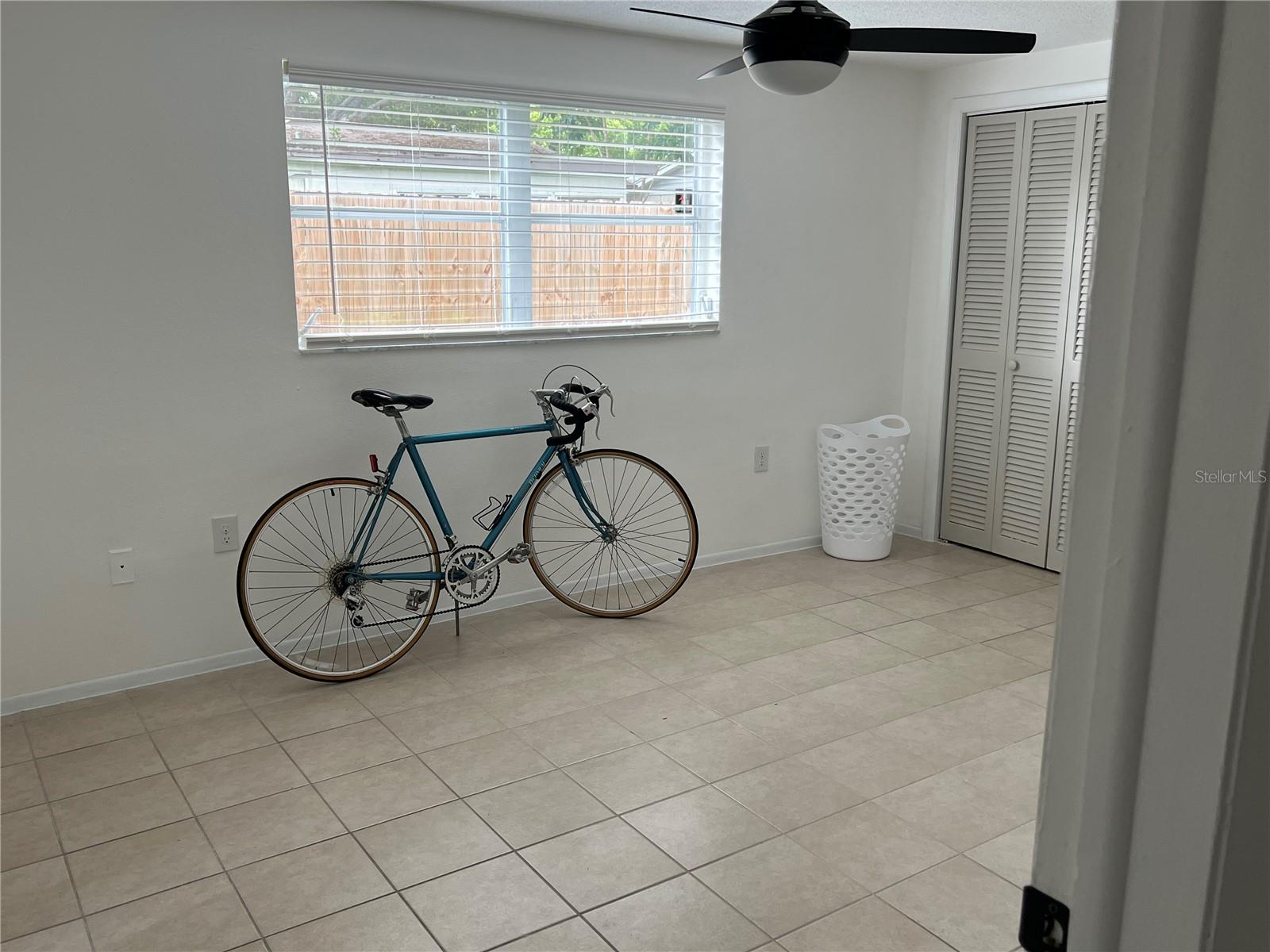 Listing photo id 8 for 7031 Ingleside Drive