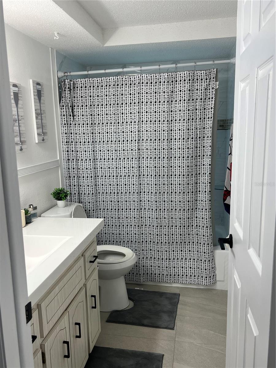 Listing photo id 9 for 7031 Ingleside Drive