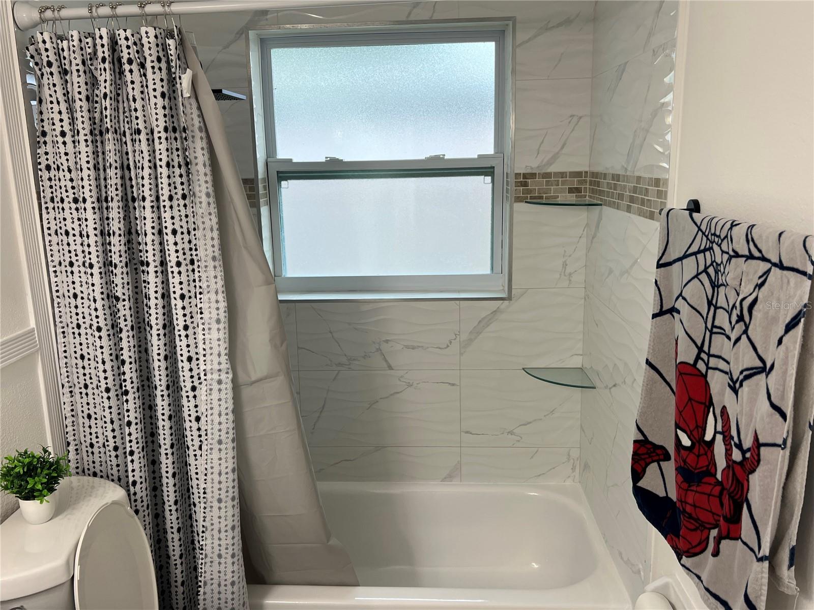 Listing photo id 10 for 7031 Ingleside Drive