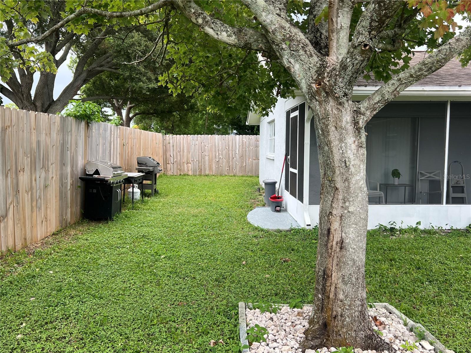 Listing photo id 19 for 7031 Ingleside Drive