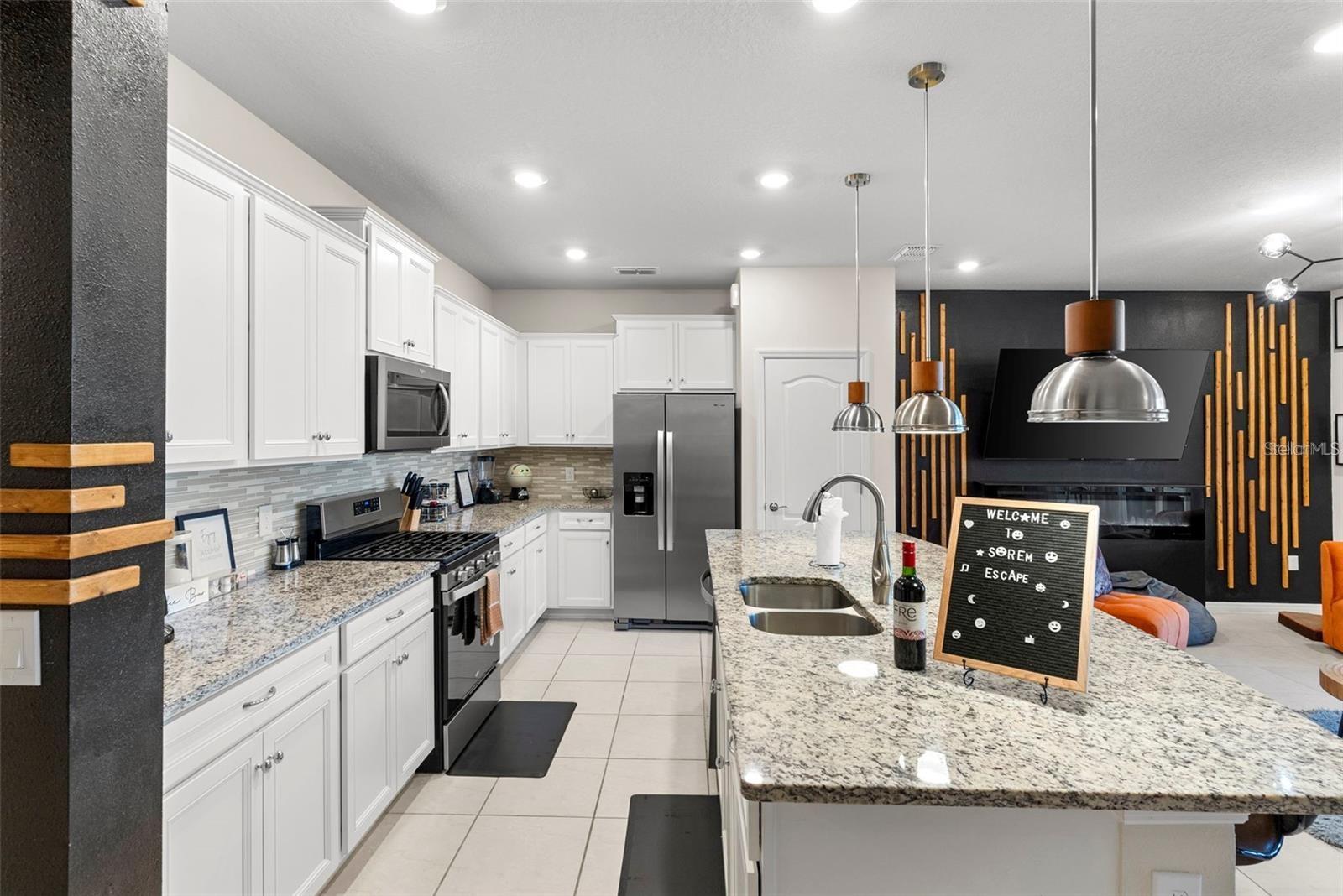 Image 11 of 50 For 7614 Oak Spring Lane