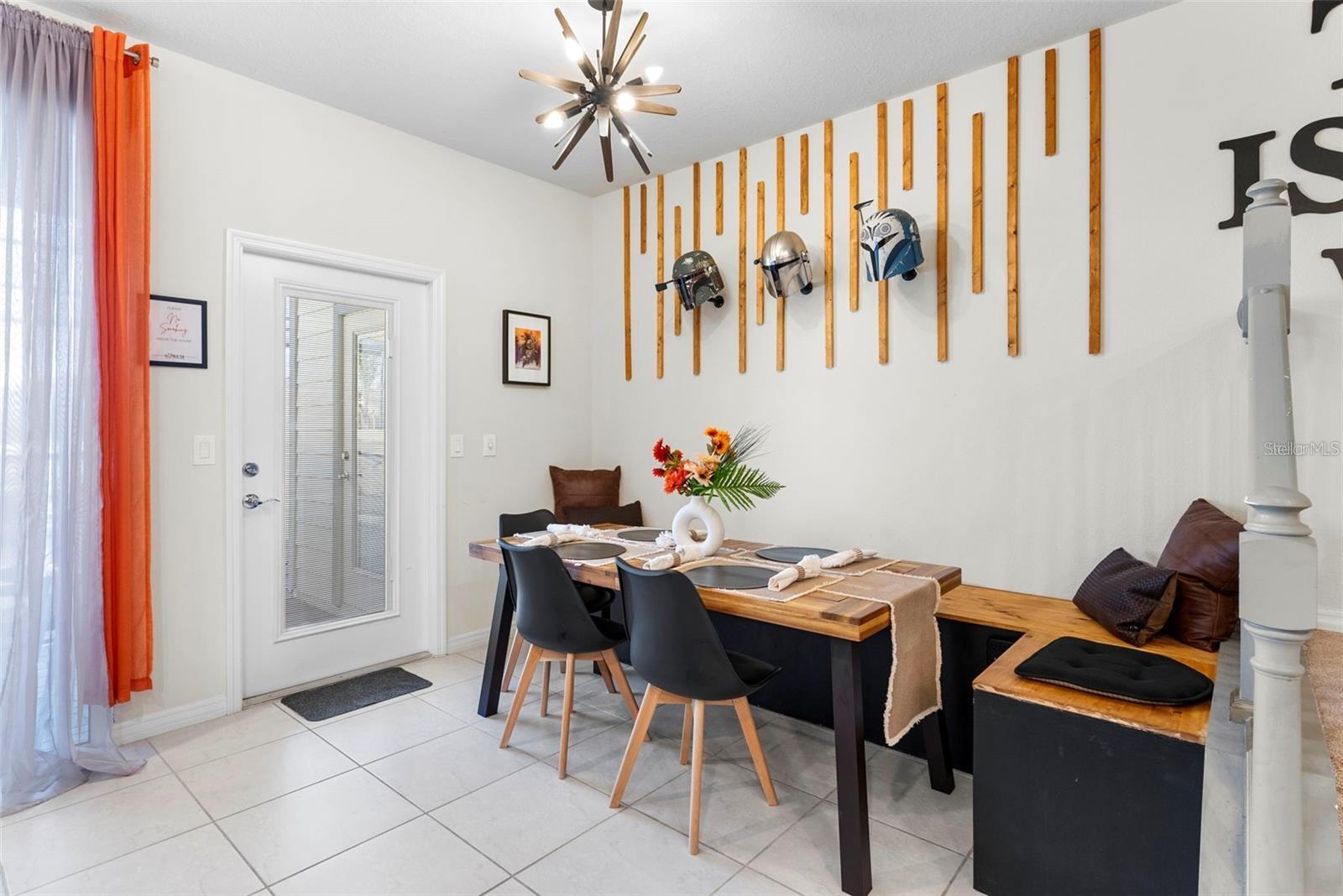 Image 13 of 50 For 7614 Oak Spring Lane
