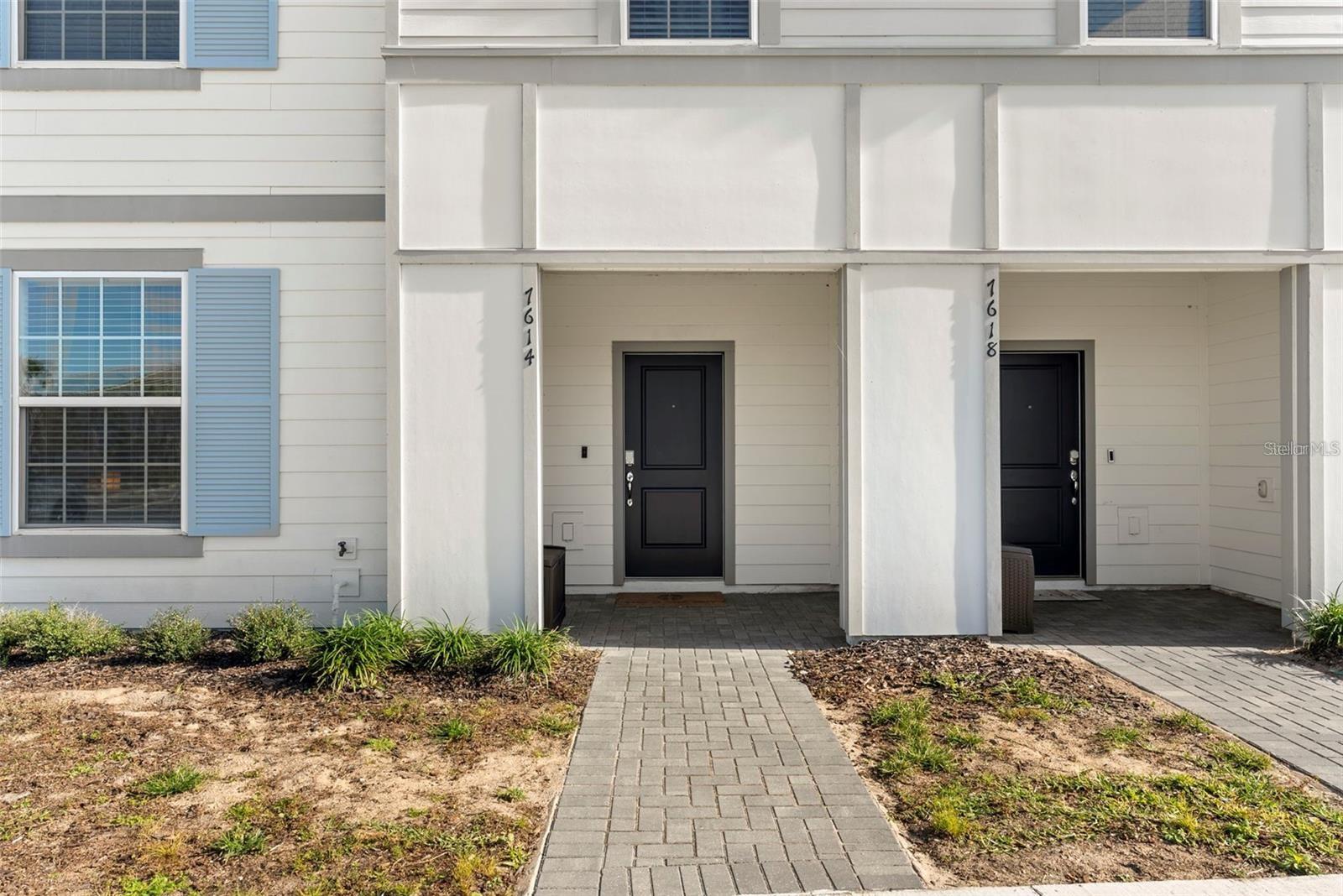 Image 5 of 50 For 7614 Oak Spring Lane