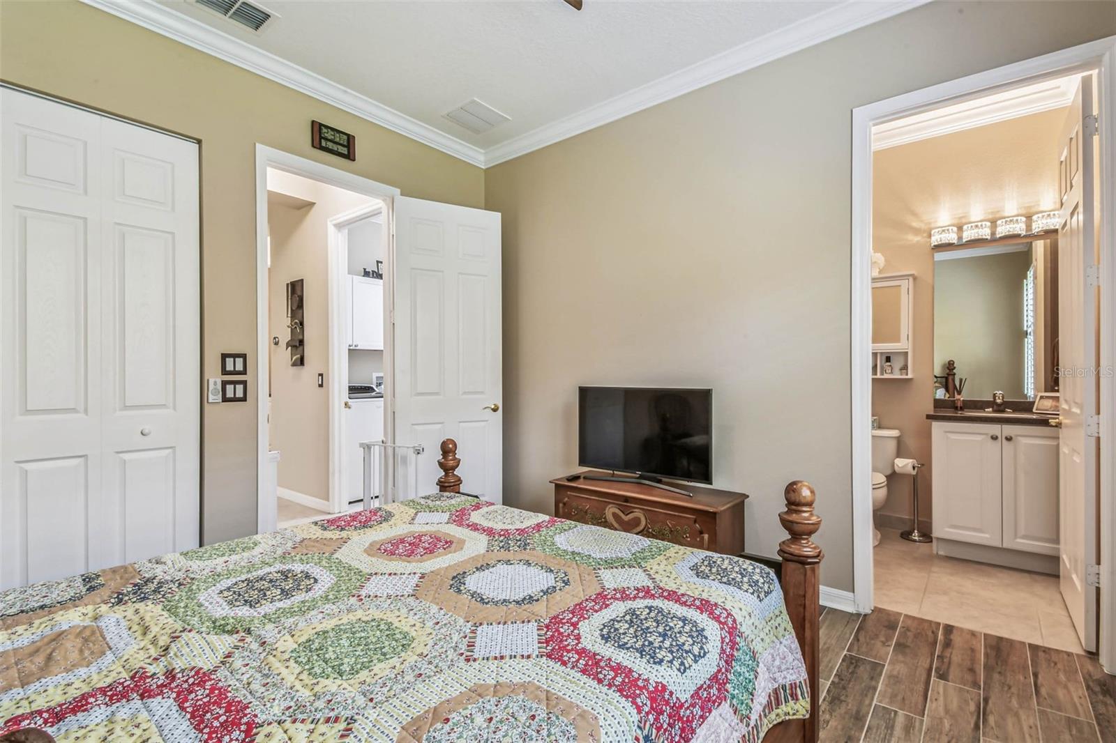 Image 26 of 53 For 16301 Garnet Glen Place