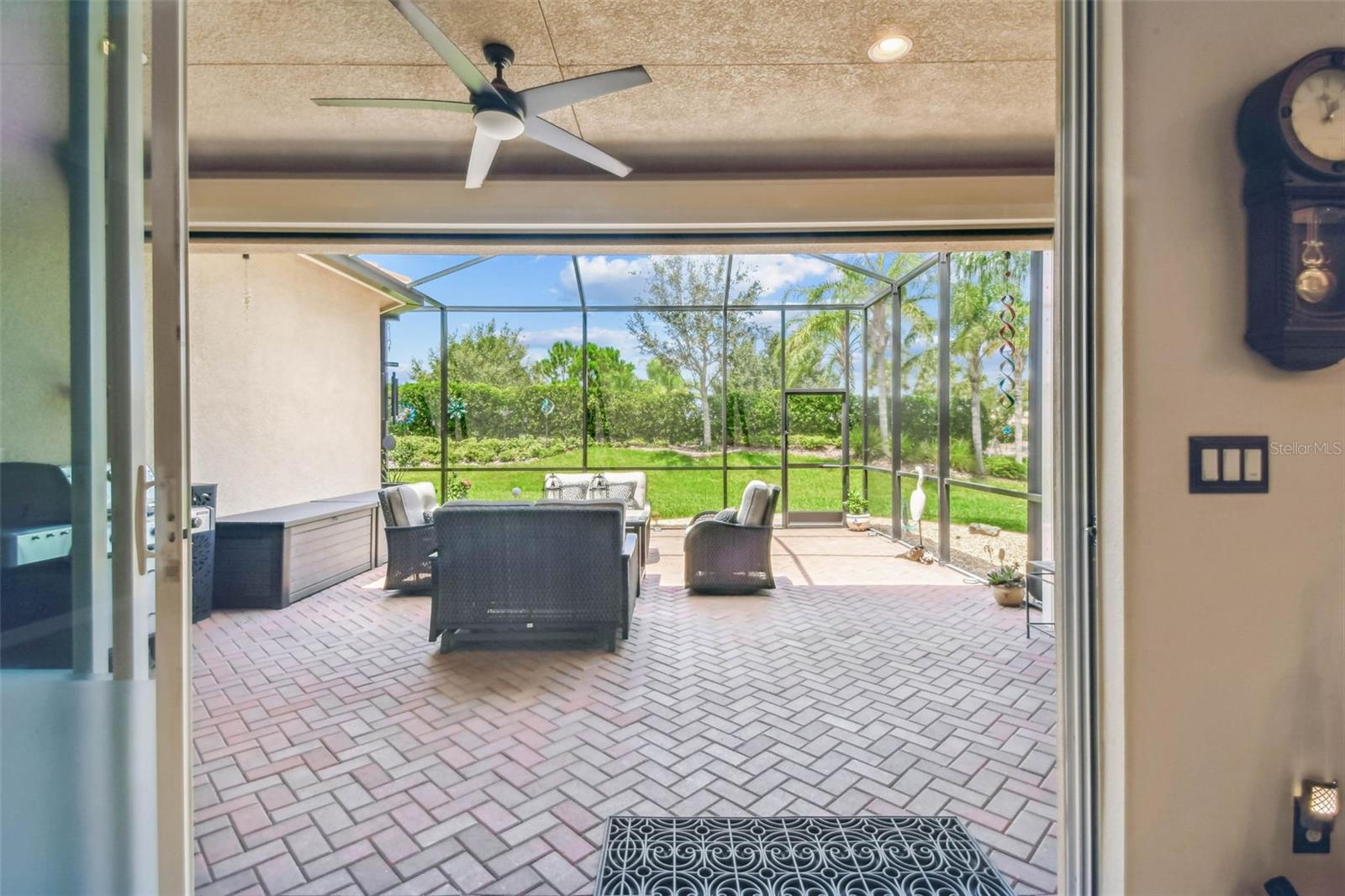 Image 33 of 53 For 16301 Garnet Glen Place