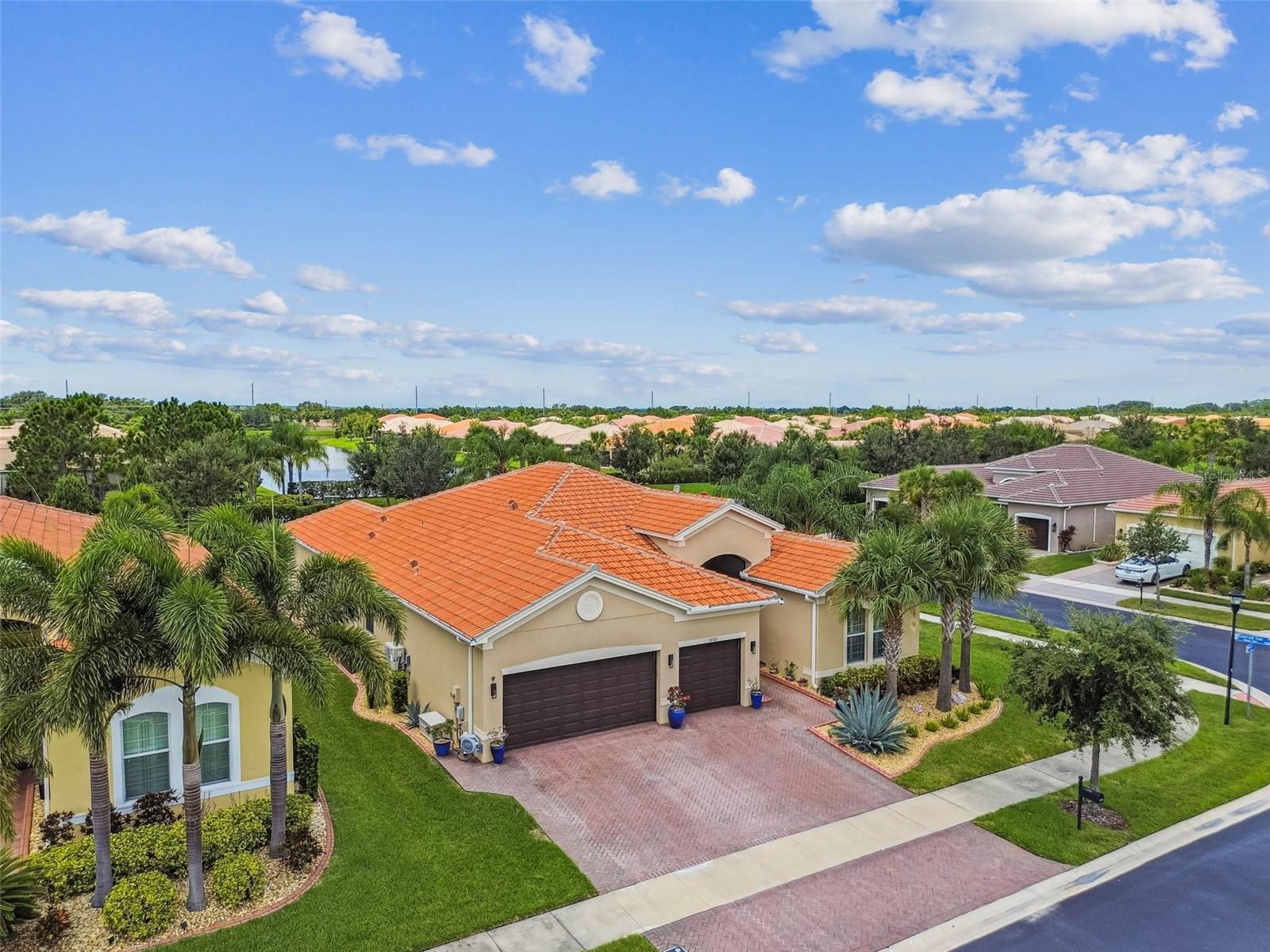 Image 36 of 53 For 16301 Garnet Glen Place