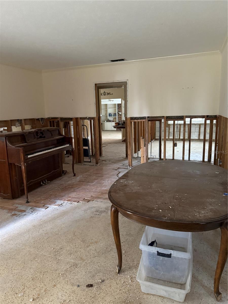 Image 6 of 24 For 5110 Evelyn Drive