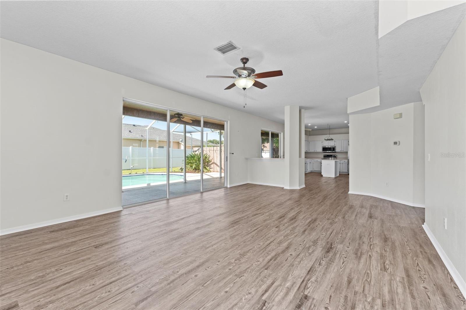Image 19 of 50 For 16219 Turnbury Oak Dr