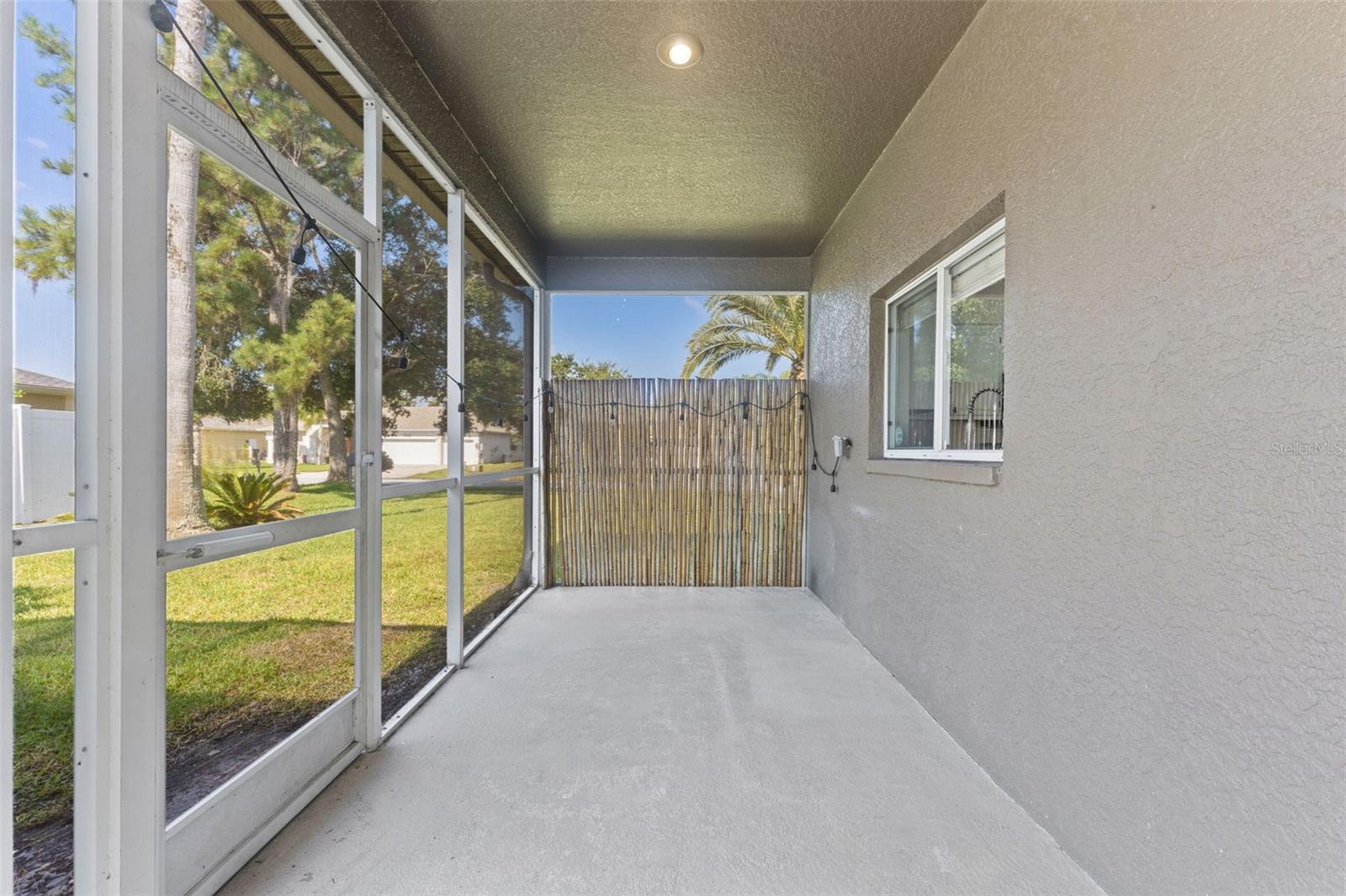 Image 39 of 50 For 16219 Turnbury Oak Dr