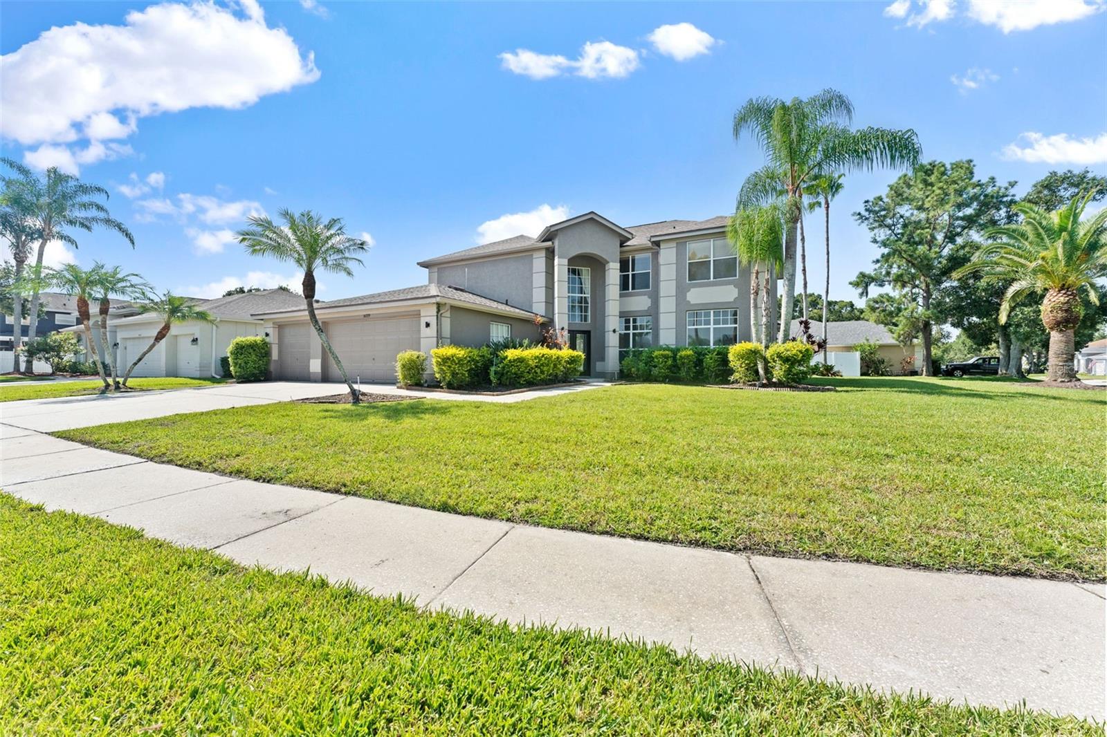 Image 6 of 50 For 16219 Turnbury Oak Dr