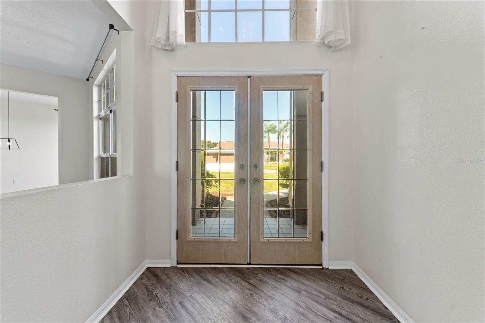 Image 9 of 50 For 16219 Turnbury Oak Dr