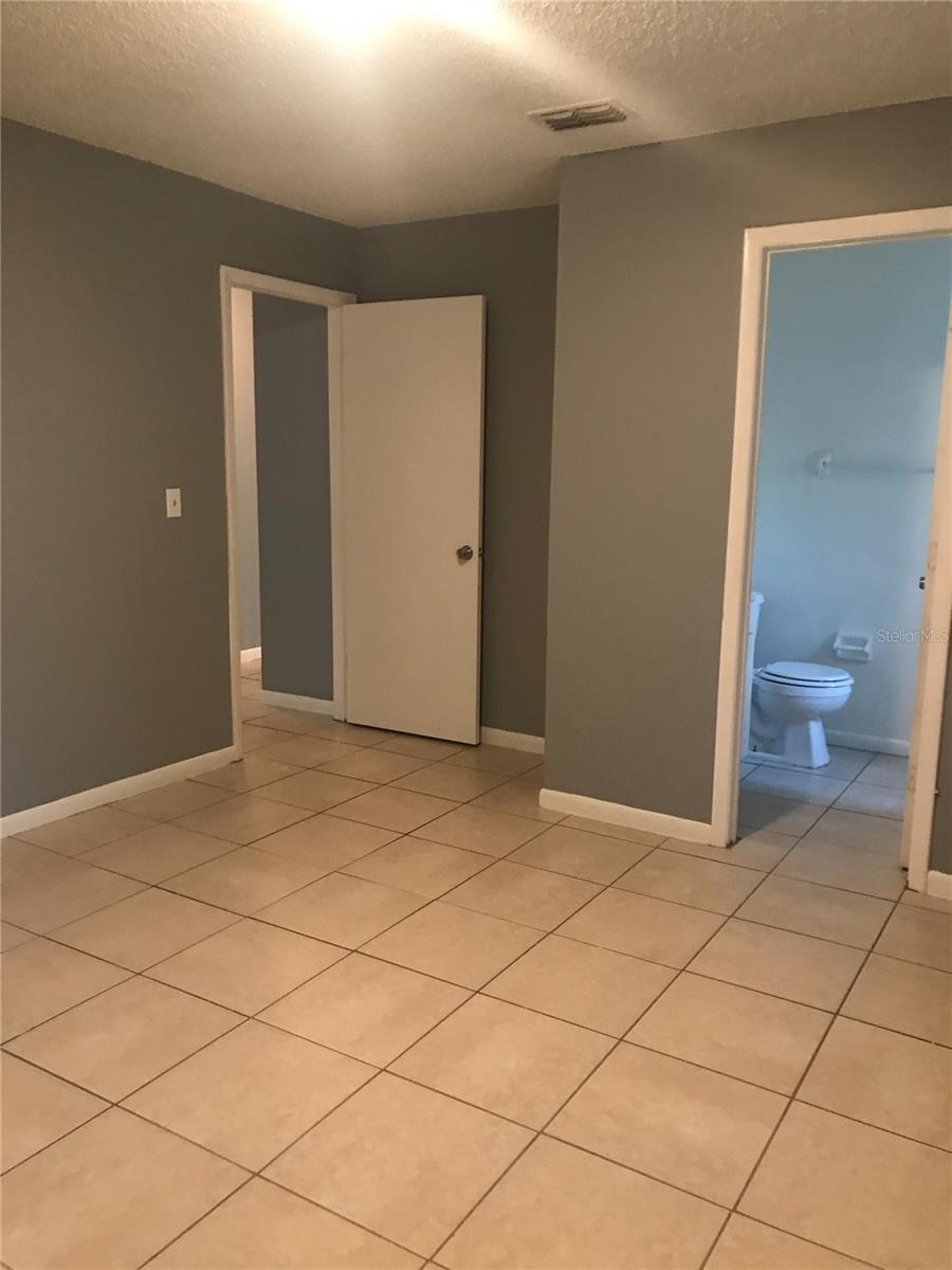 Image 11 of 31 For 1645 39th Street S