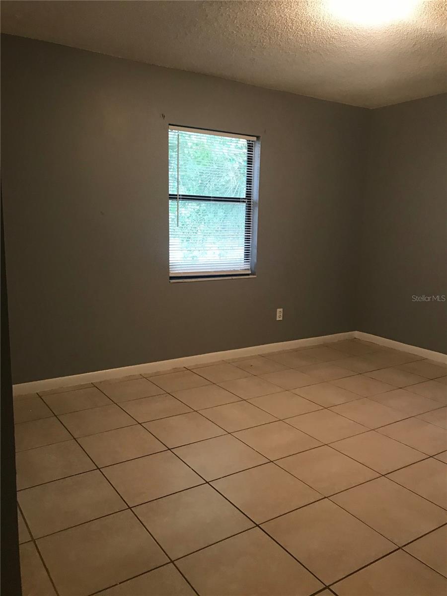 Image 22 of 31 For 1645 39th Street S
