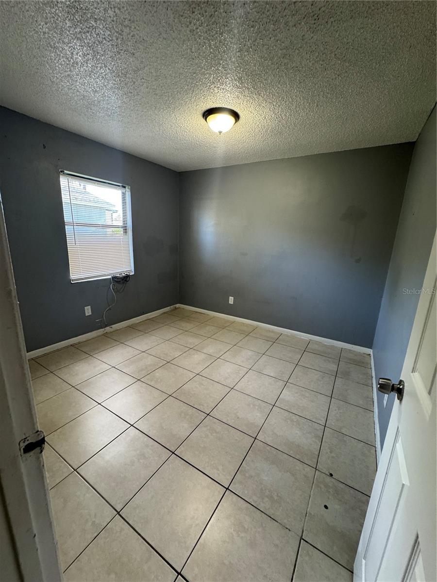 Image 24 of 31 For 1645 39th Street S