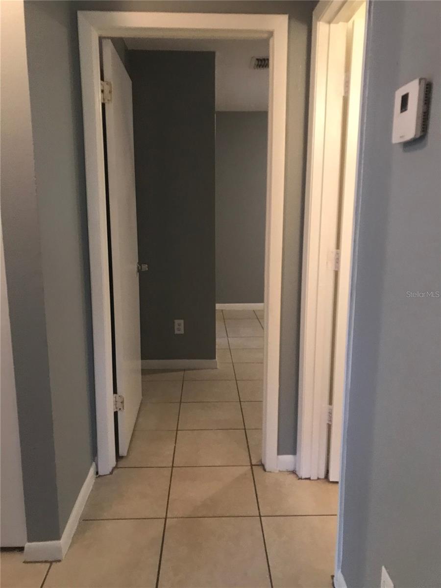 Image 6 of 31 For 1645 39th Street S