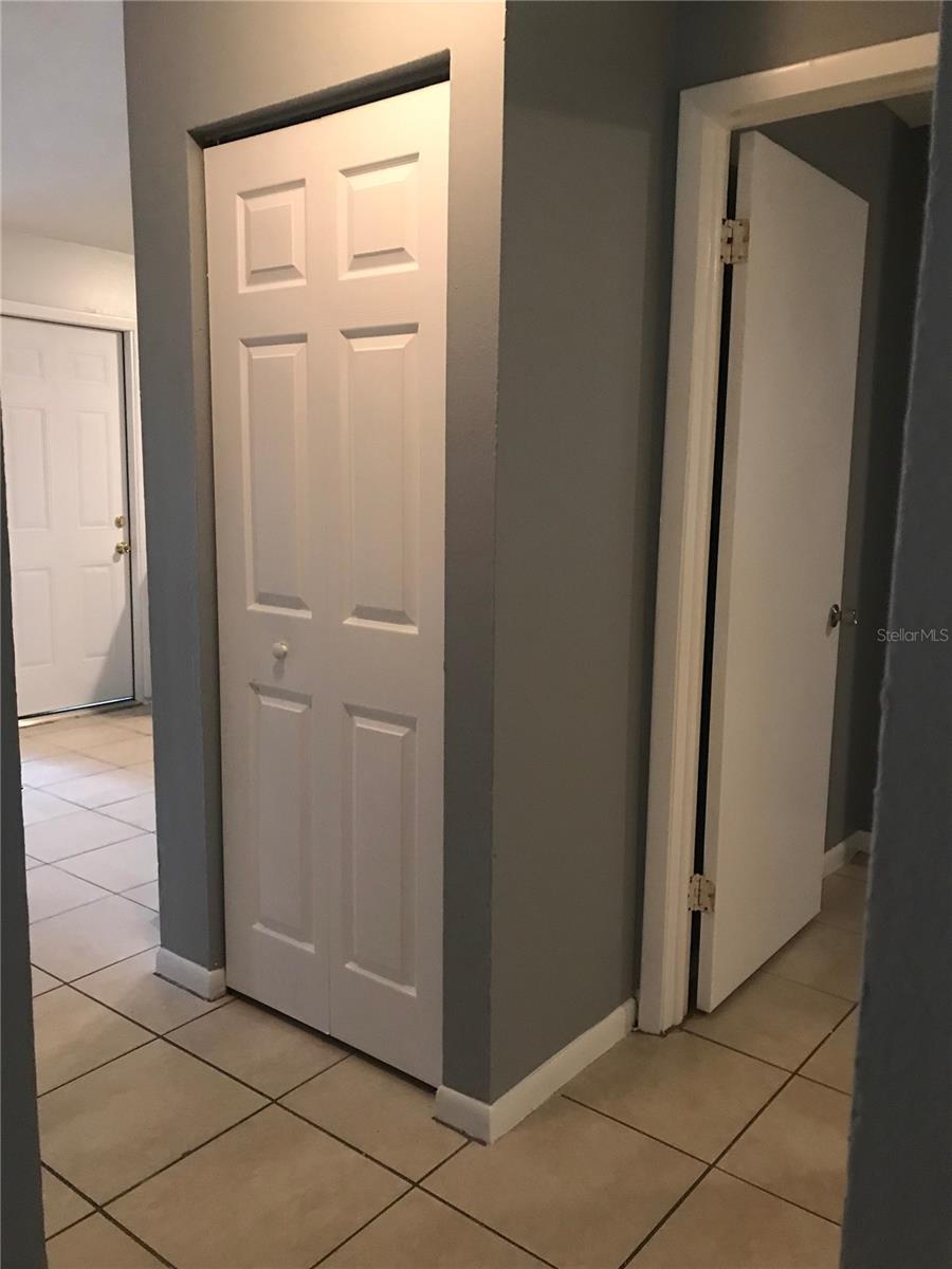 Image 8 of 31 For 1645 39th Street S