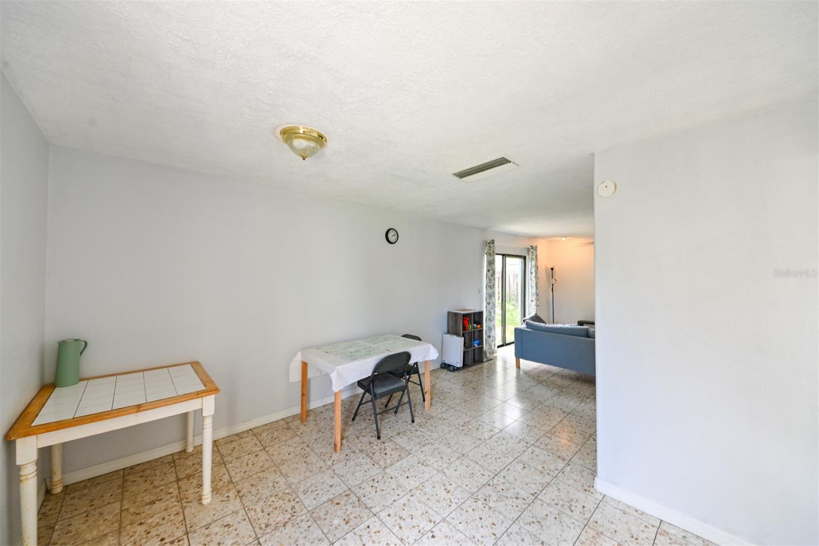 Image 8 of 26 For 5627 Ashley Oaks Drive 3