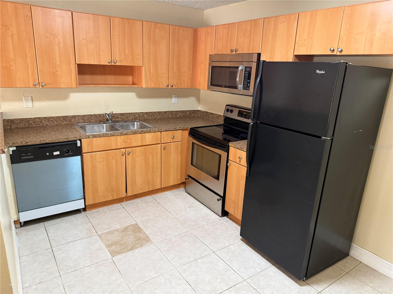 Image 4 of 19 For 21026 Voyager Boulevard 6