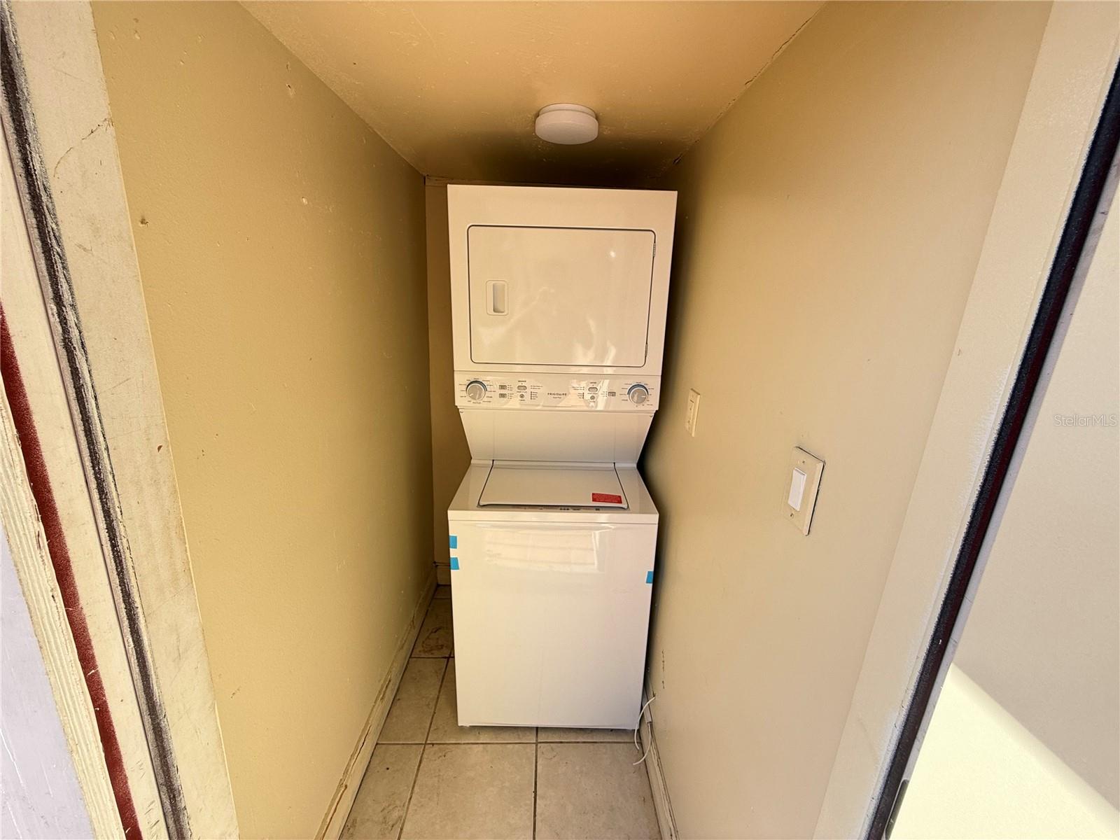 Image 8 of 19 For 21026 Voyager Boulevard 6