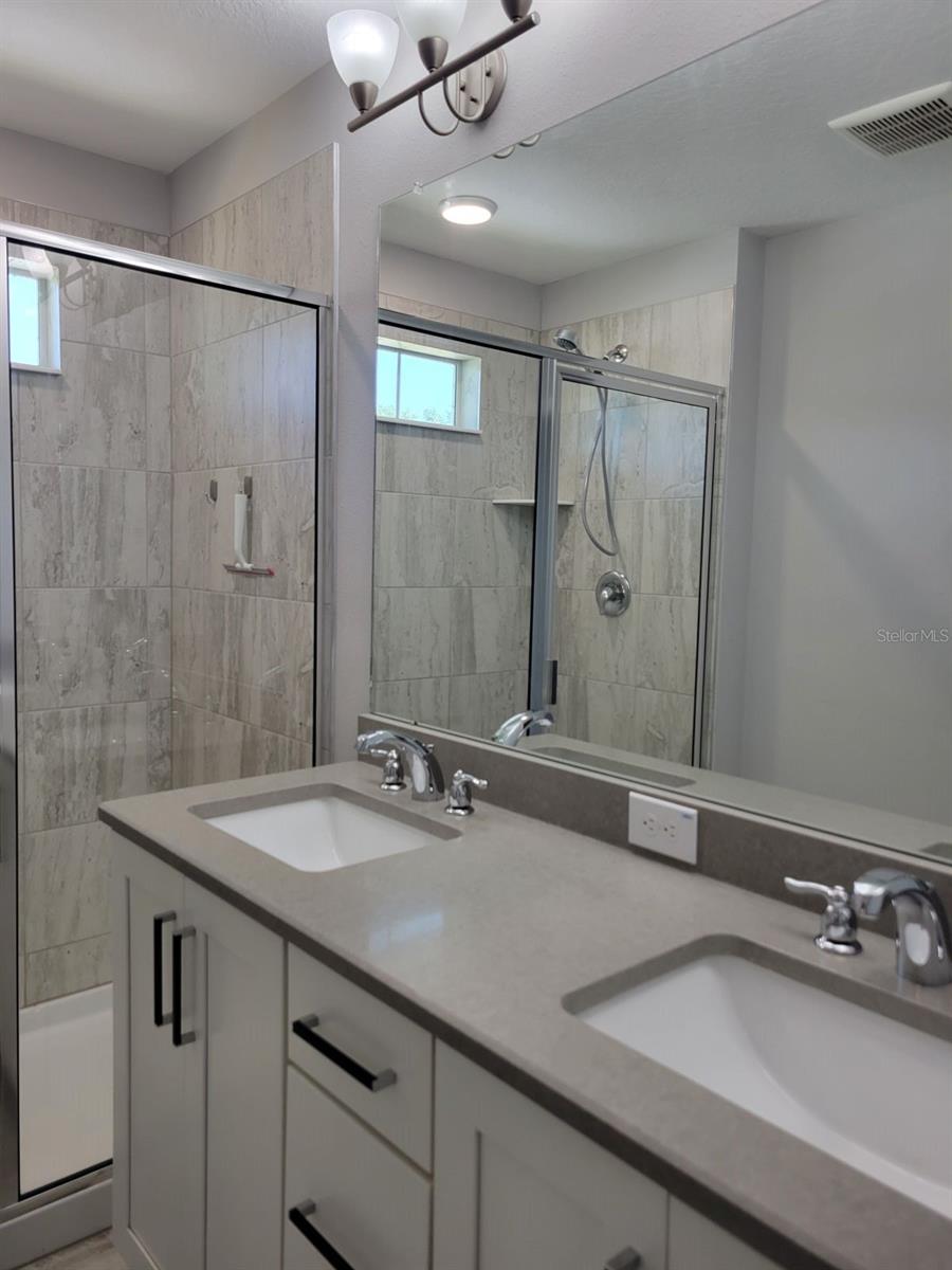 Image 20 of 28 For 444 49th Street N