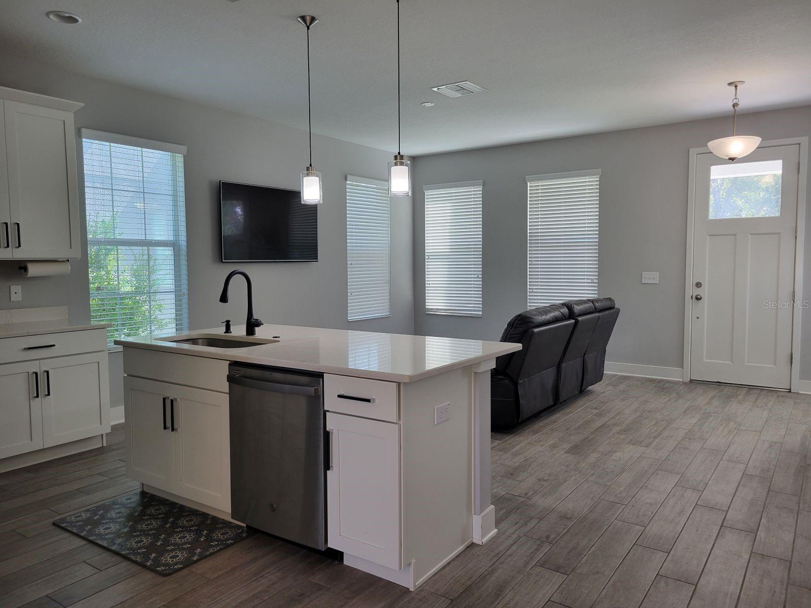 Image 7 of 28 For 444 49th Street N