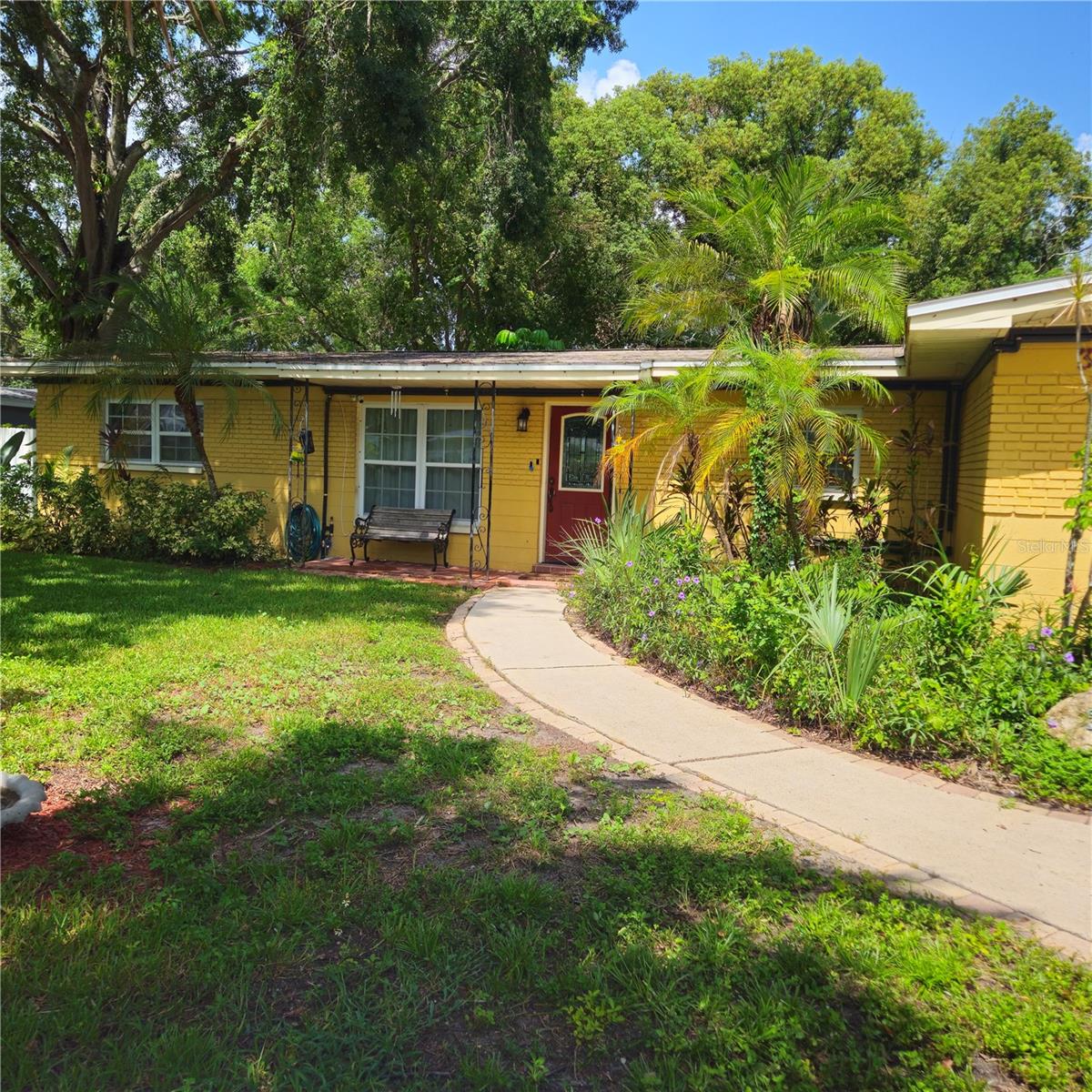 Details for 347 Country Club Drive, OLDSMAR, FL 34677